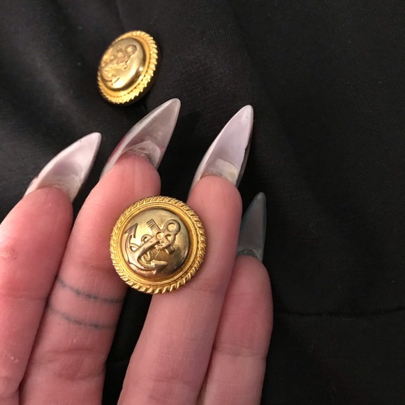 Small LBD with ornate gold decoration buttons - Picture 6 of 6